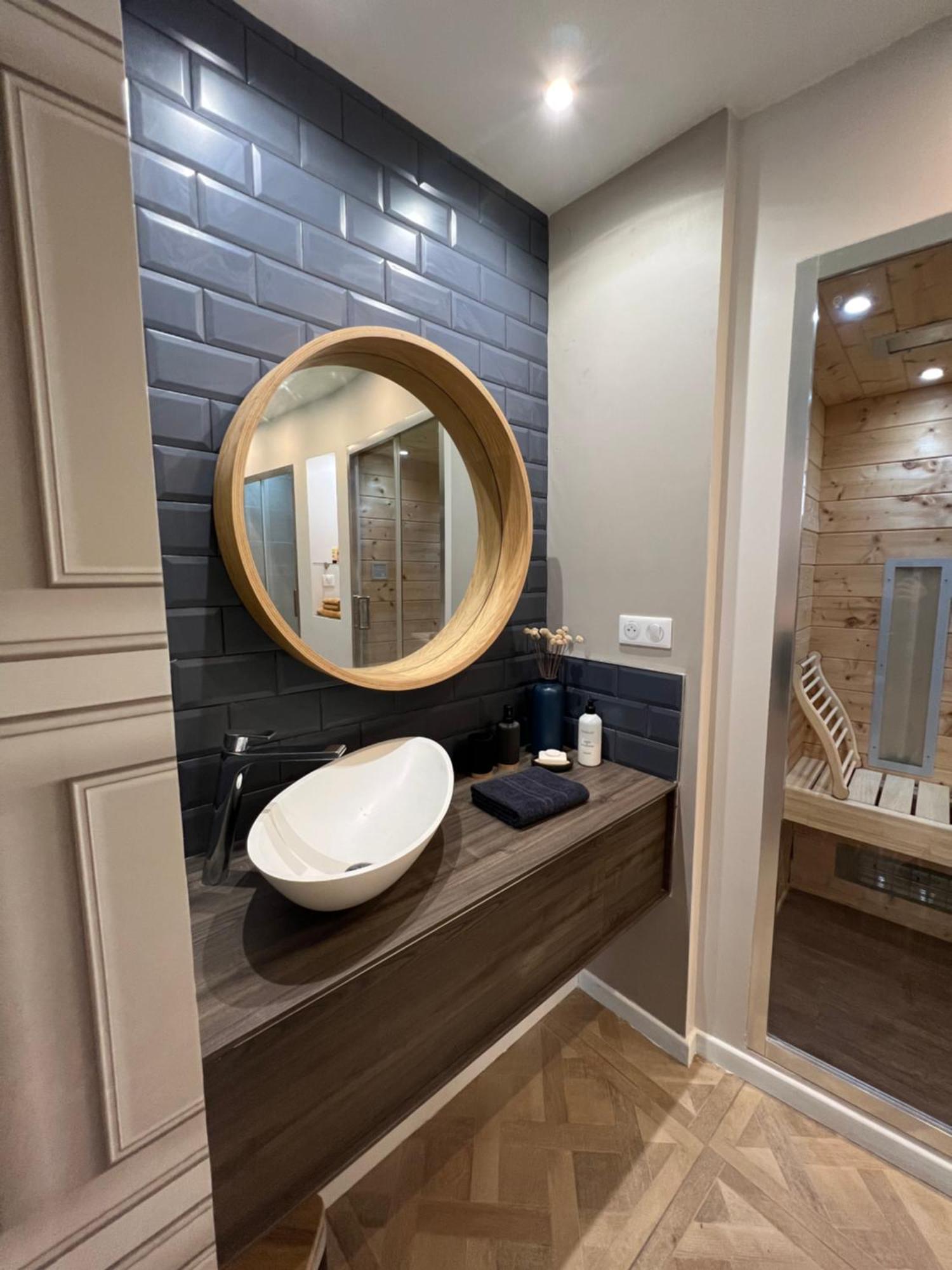 Appartement Avec Jacuzzi Sauna & Home Cinema - Nid D'Angers Extérieur photo